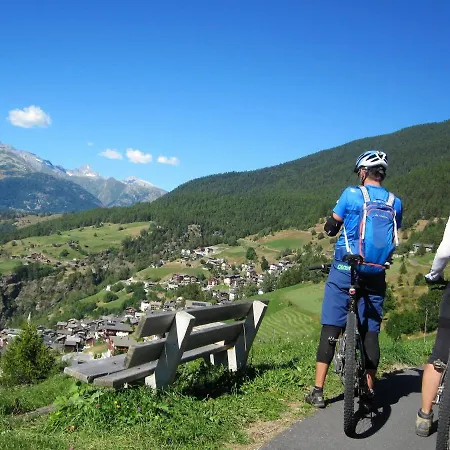 Hellochalet - Foyer Du Cervin Central, Apartment, 250m Lift شقة